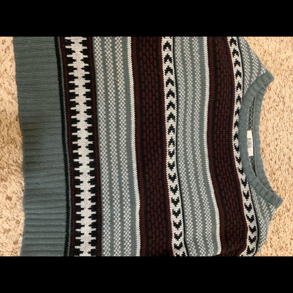 cropped sweatshirt - Picture 3 of 3